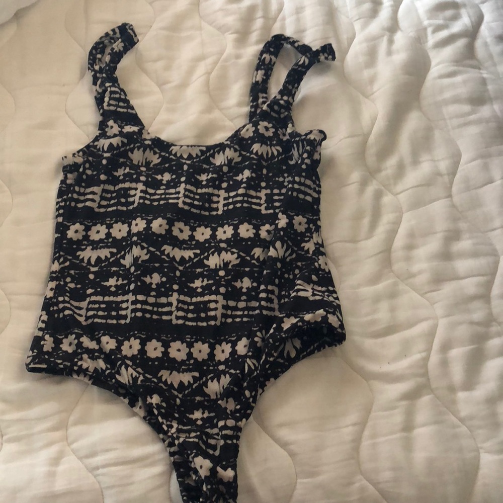 One piece kini